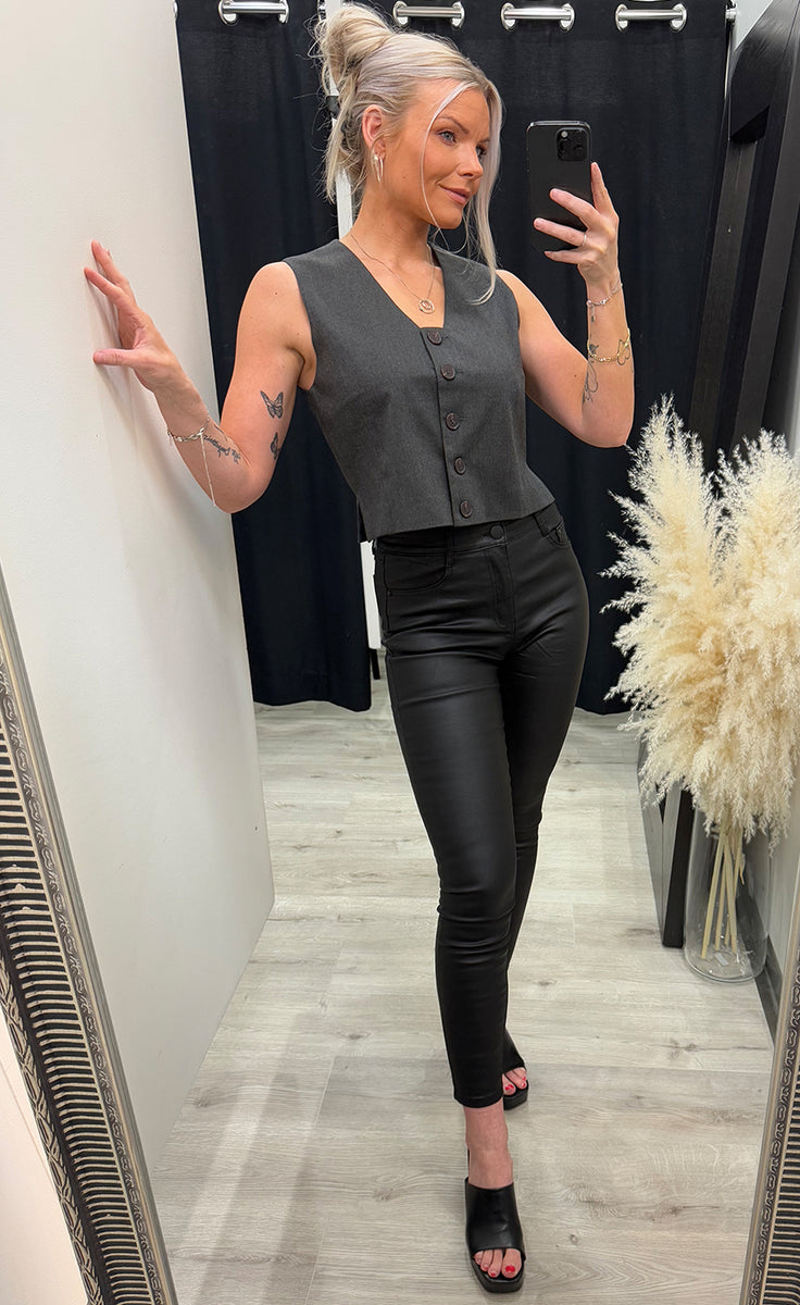Preorder: Lea Vest