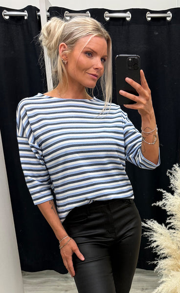 Josie tee 6 - hydrangea stripe