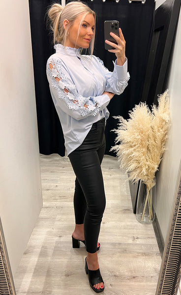 Caroline blouse - light blue