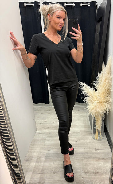 Palmer v-neck tee - black