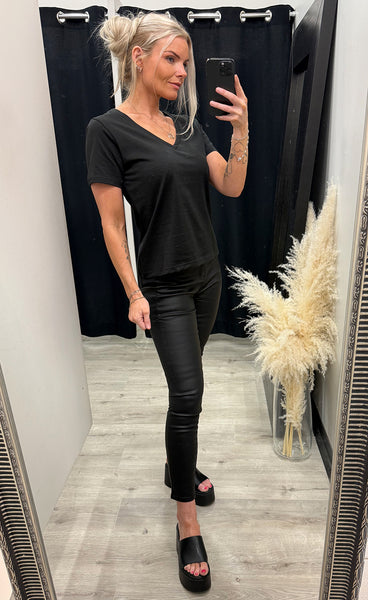 Palmer v-neck tee - black