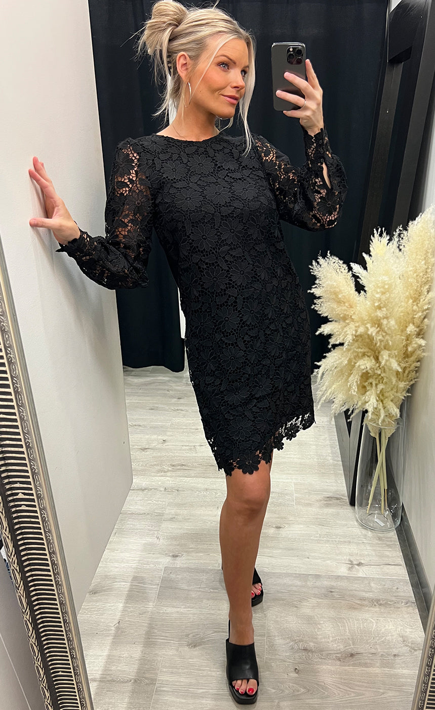 Sully dress - black lace