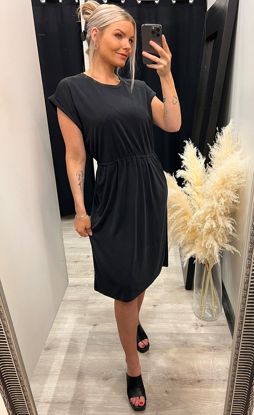 Deanie dress - black