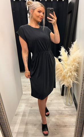 Deanie dress - black