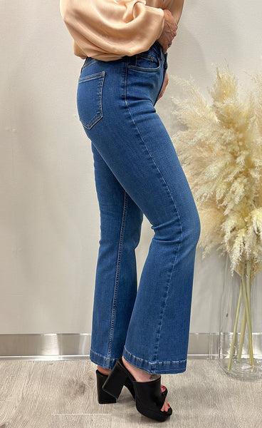 BECCA bootcut jeans - medium blue