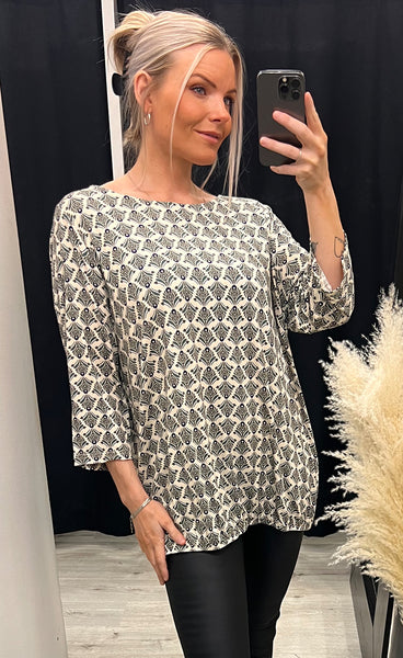 Flora tee 1 - malachite