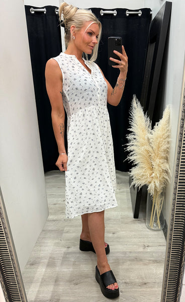 Bobbi dress 5 - cream brown blue floral