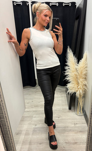 Hozana top 2 - white w. black stripe