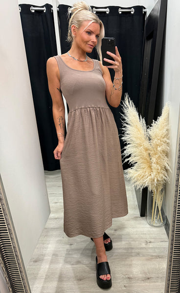 Jundy dress 2 - mountain trail