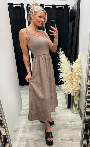 Jundy dress 2 - mountain trail