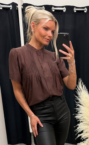 Wilma shirt 2 - coffee