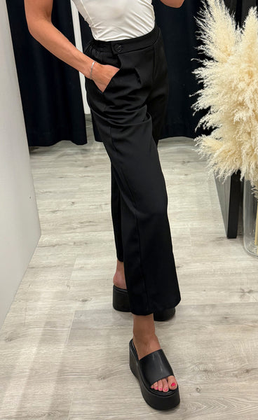 Viksa crop pants - black