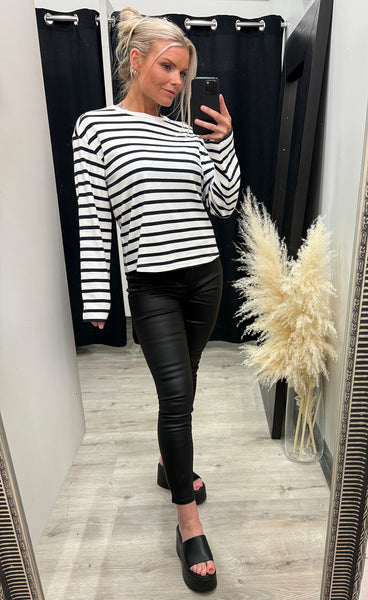 Bree tee 1 - white w. salute stripe