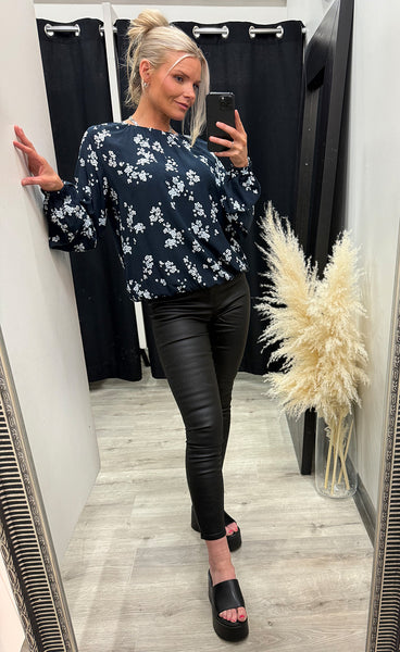 Lalu blouse 3 - floral salute