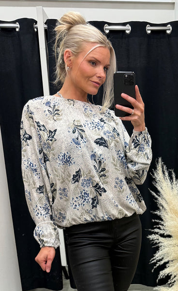 Lalu blouse 3 - pumicestone bloom