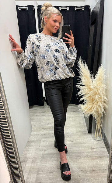Lalu blouse 3 - pumicestone bloom