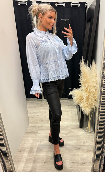 Audrey long sleeve - light blue