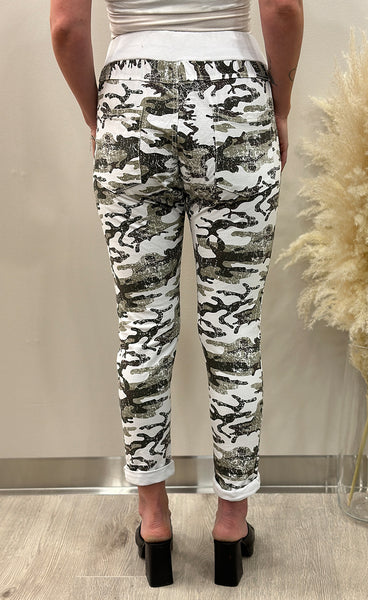 Camo jogging buxur - white