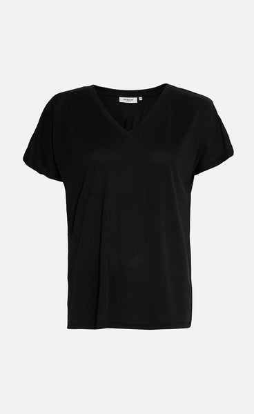 Fenya model v-neck tee - black