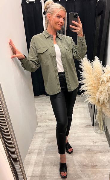 Valentina shirt - lichen green
