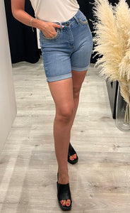Fiona HW shorts - light blue
