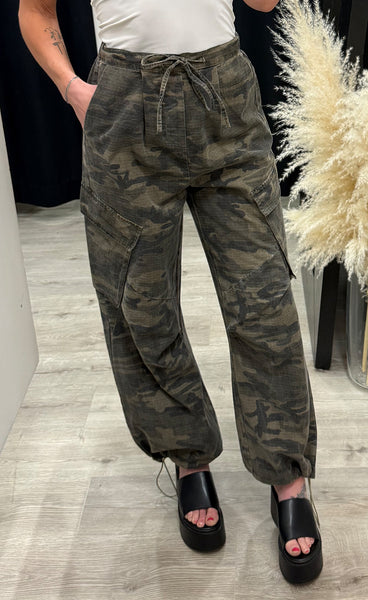 CONTINUE Cassie pants - camouflage