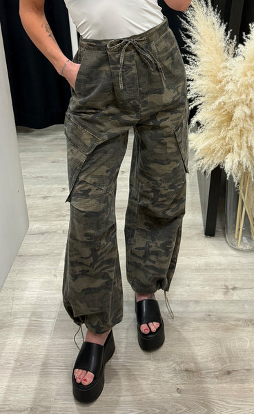 CONTINUE Cassie pants - camouflage