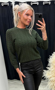 Rosy 3/4 sleeve pullover - grape leaf