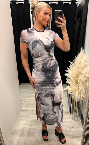 Freya mesh dress - white black