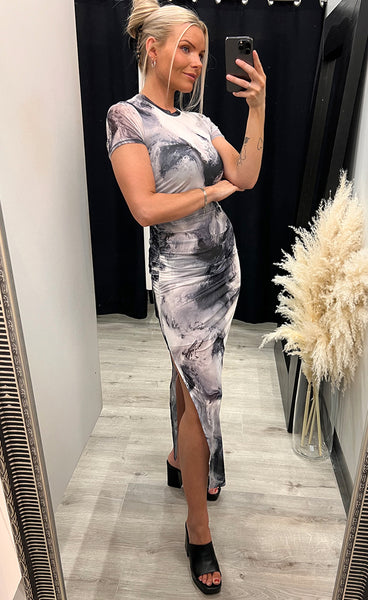 Freya mesh dress - white black