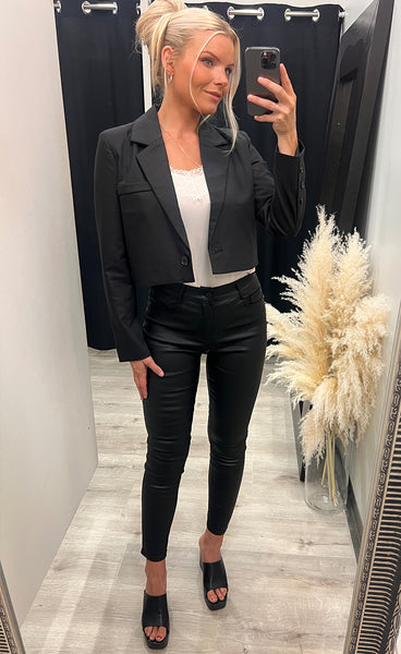 Alexandra cropped blazer - black