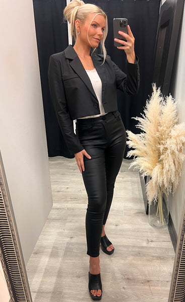 Alexandra cropped blazer - black