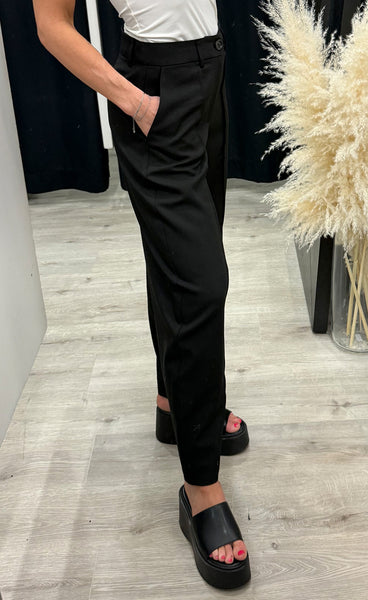 NÜMPH Nubelana barrel pants - black