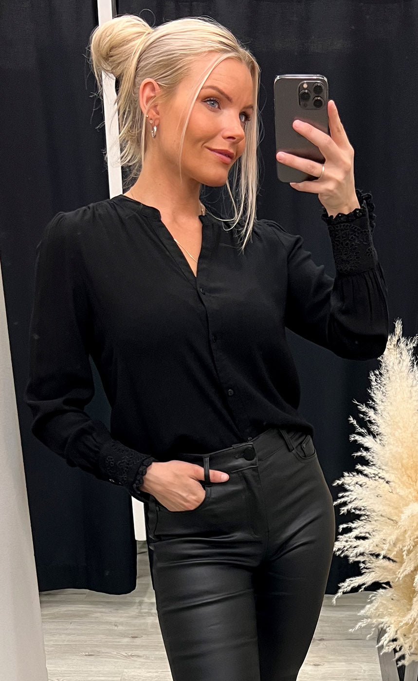 Cabraid blouse 1 - black