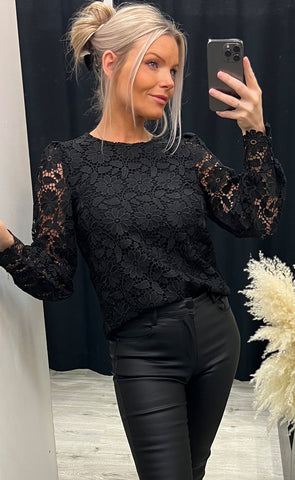 Sully blouse - black lace