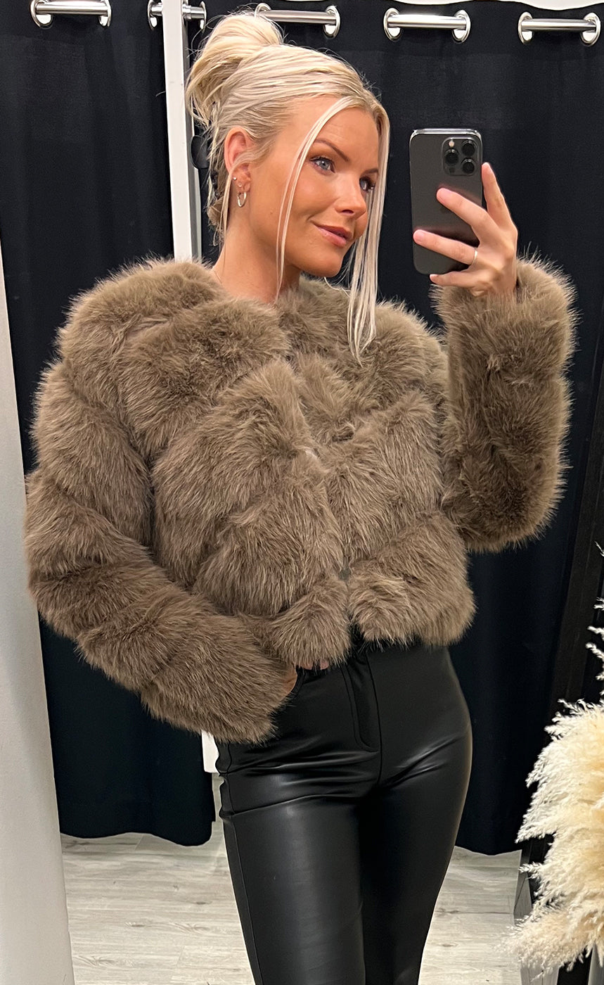 Bianca loðjakki - taupe