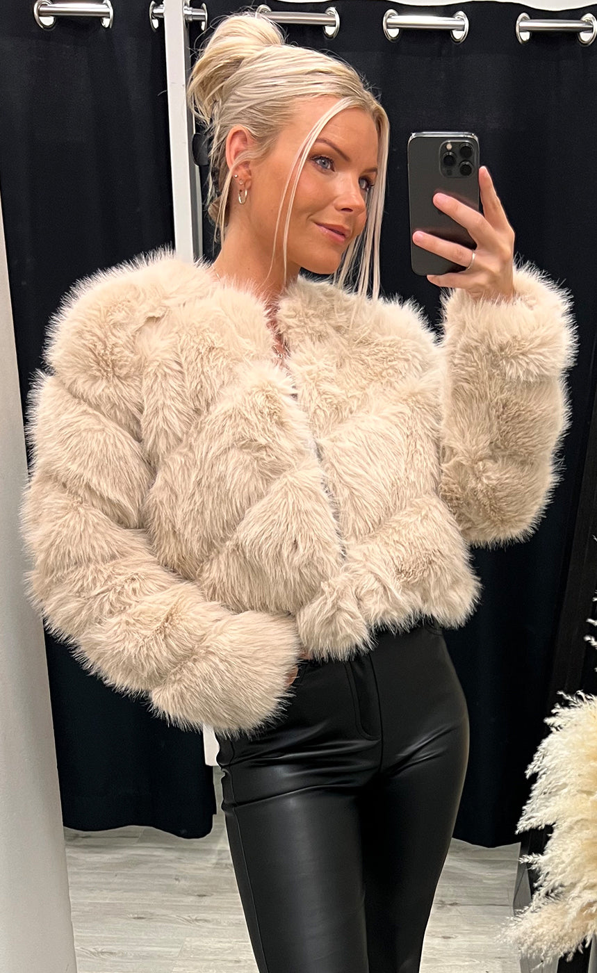 Bianca loðjakki - beige