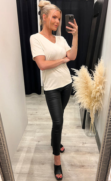 Samantha v-neck tee - gardenia
