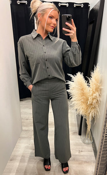 Verina shirt - grey pinstripe