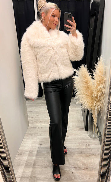 Vanessa loðjakki - white