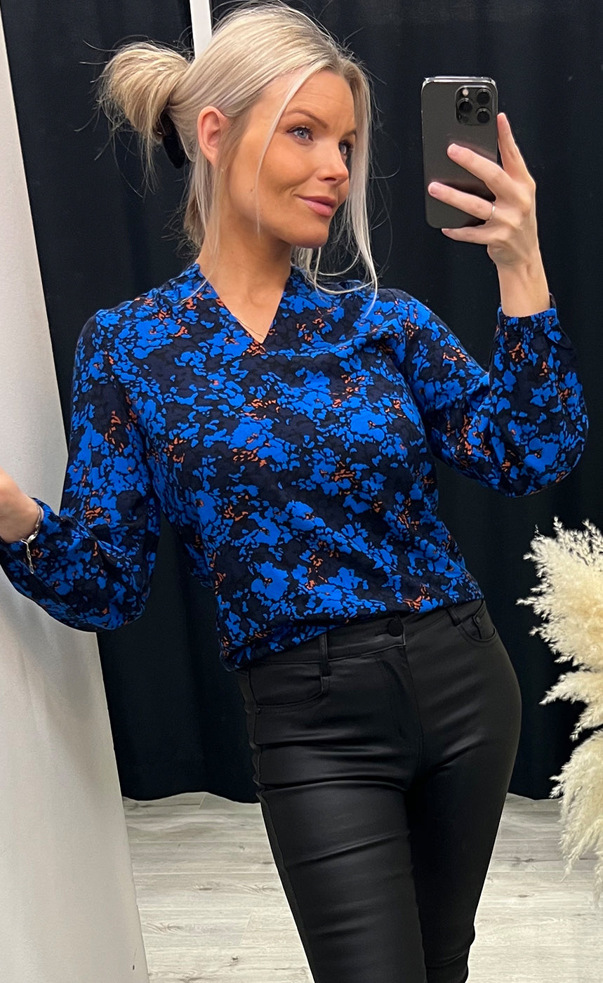 Glowy blouse 1 - princess blue