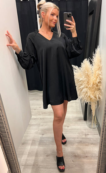 Dolora tunic dress - black