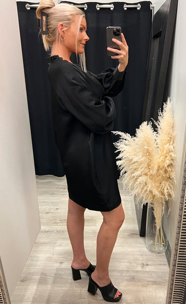 Dolora tunic dress - black