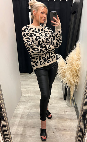 Minya leopard jumper - black mix