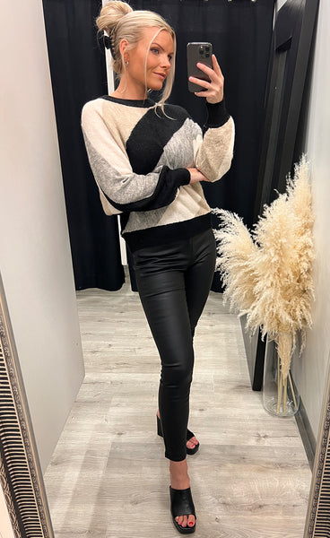 Kamara pullover - black striped