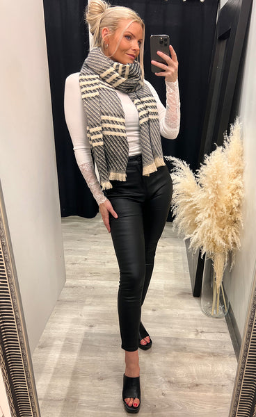 Vilca scarf - black mix