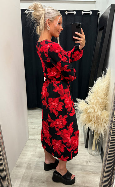 Lysine dress - red rose flowers