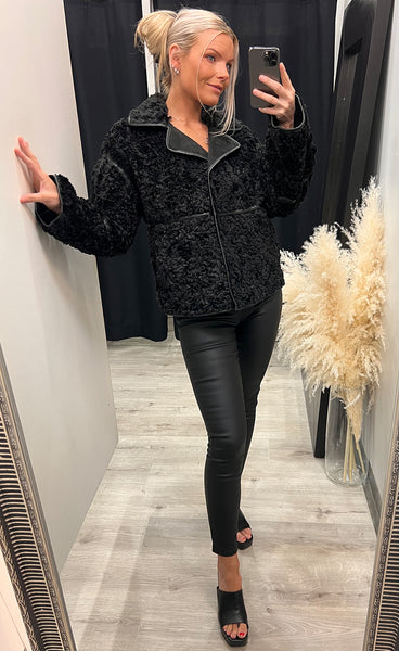 Monica faux fur jacket - black