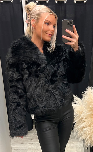 Valentina loðjakki - black