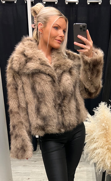 Victoria loðjakki - brown mix